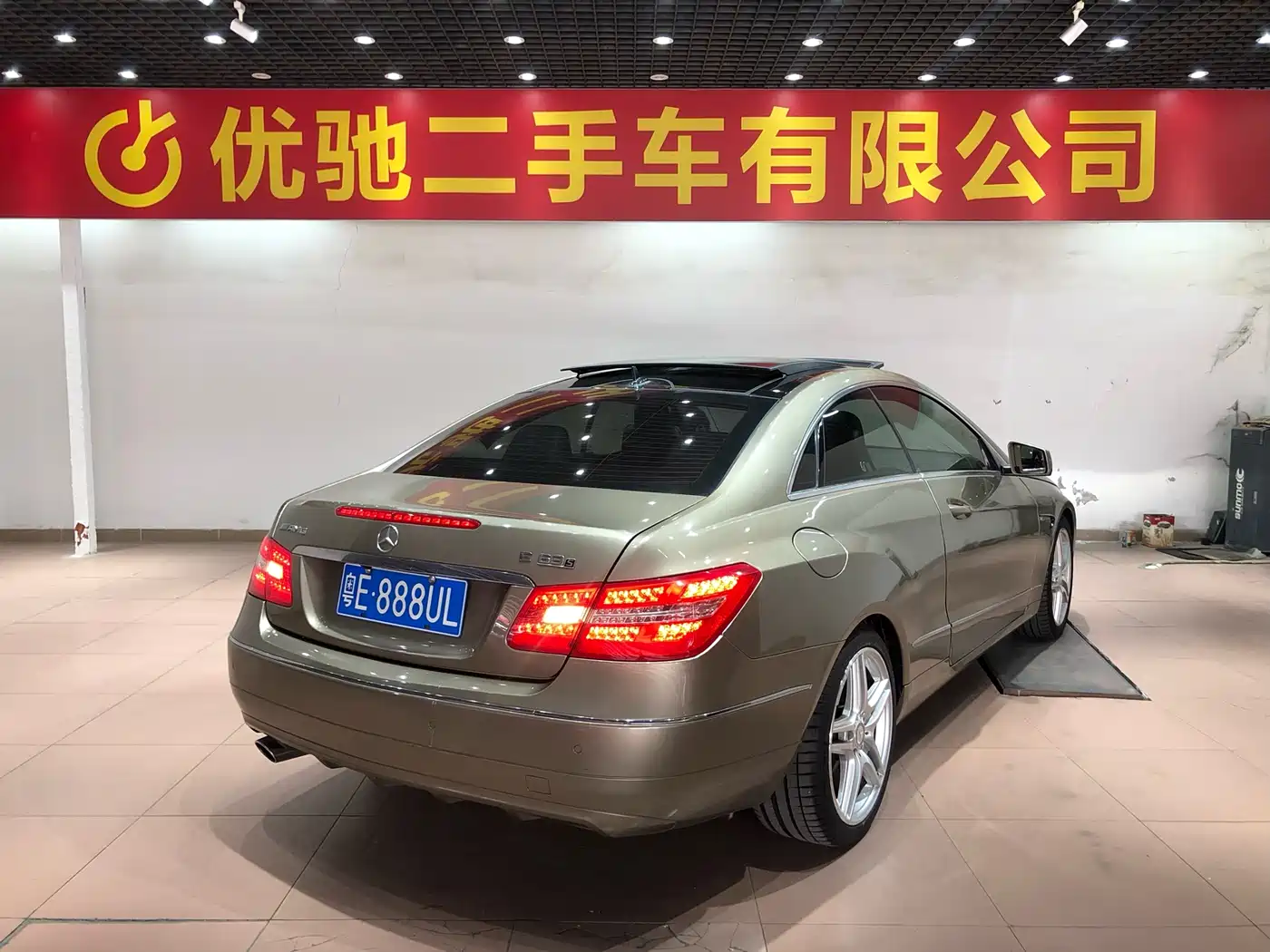 Mercedes-Benz E-Class (Import) 2012 E 260 CGI Coupe фото 28