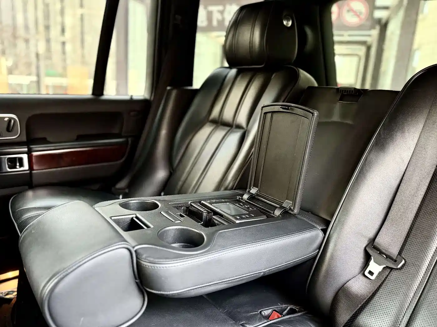 Land Rover Range Rover 2012 5.0 SC V8 фото 12