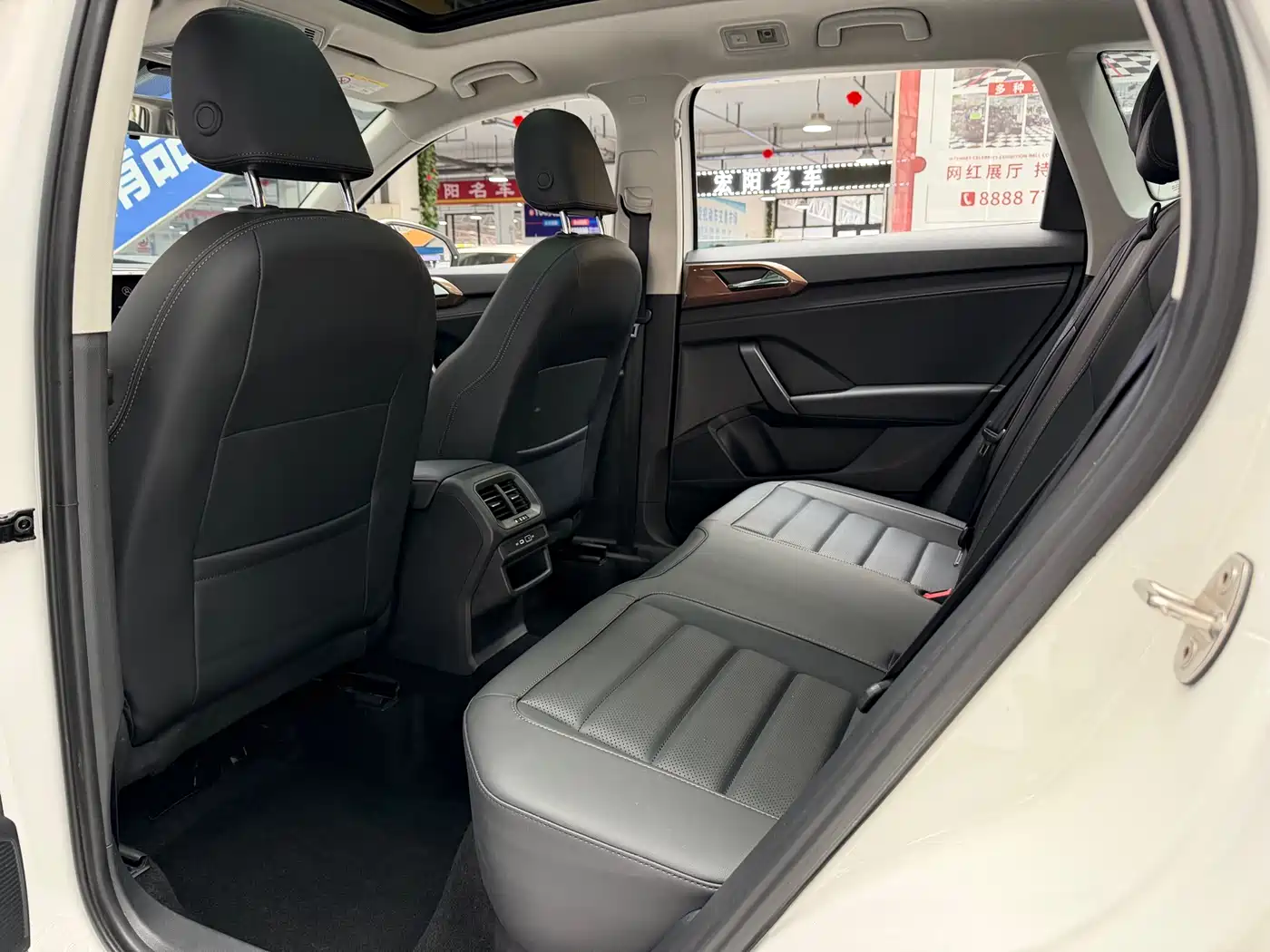 Volkswagen Tharu 2021 280TSI 2WD Luxury Plus фото 9