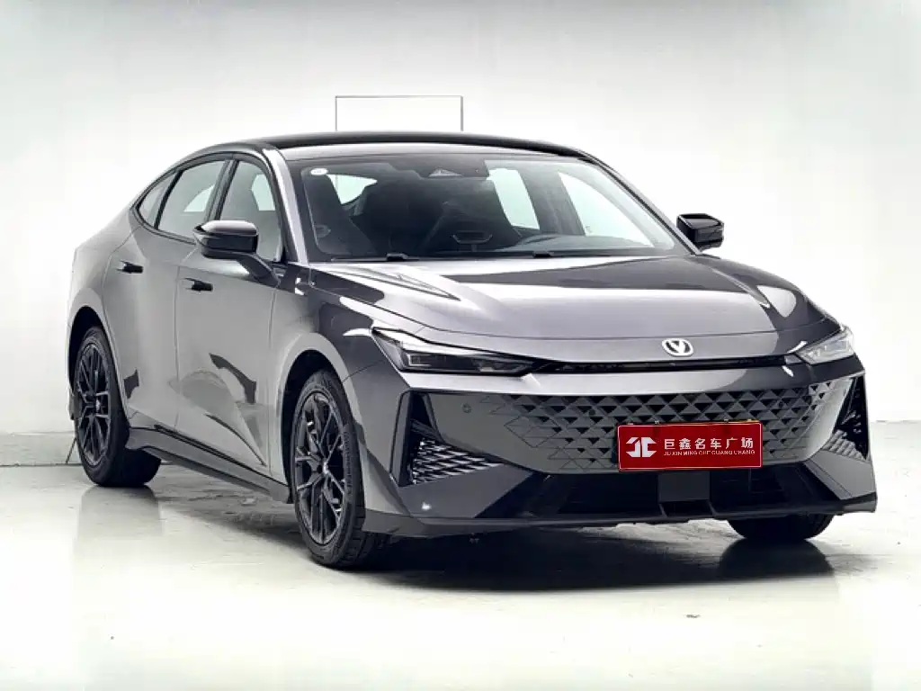 Changan UNI-V 2025 2025 1.5T 500Bar Premium Model