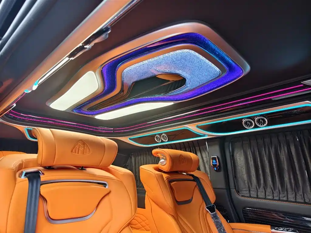 Mercedes-Benz Vito 2024 2.0T Business 8-Seater фото 21