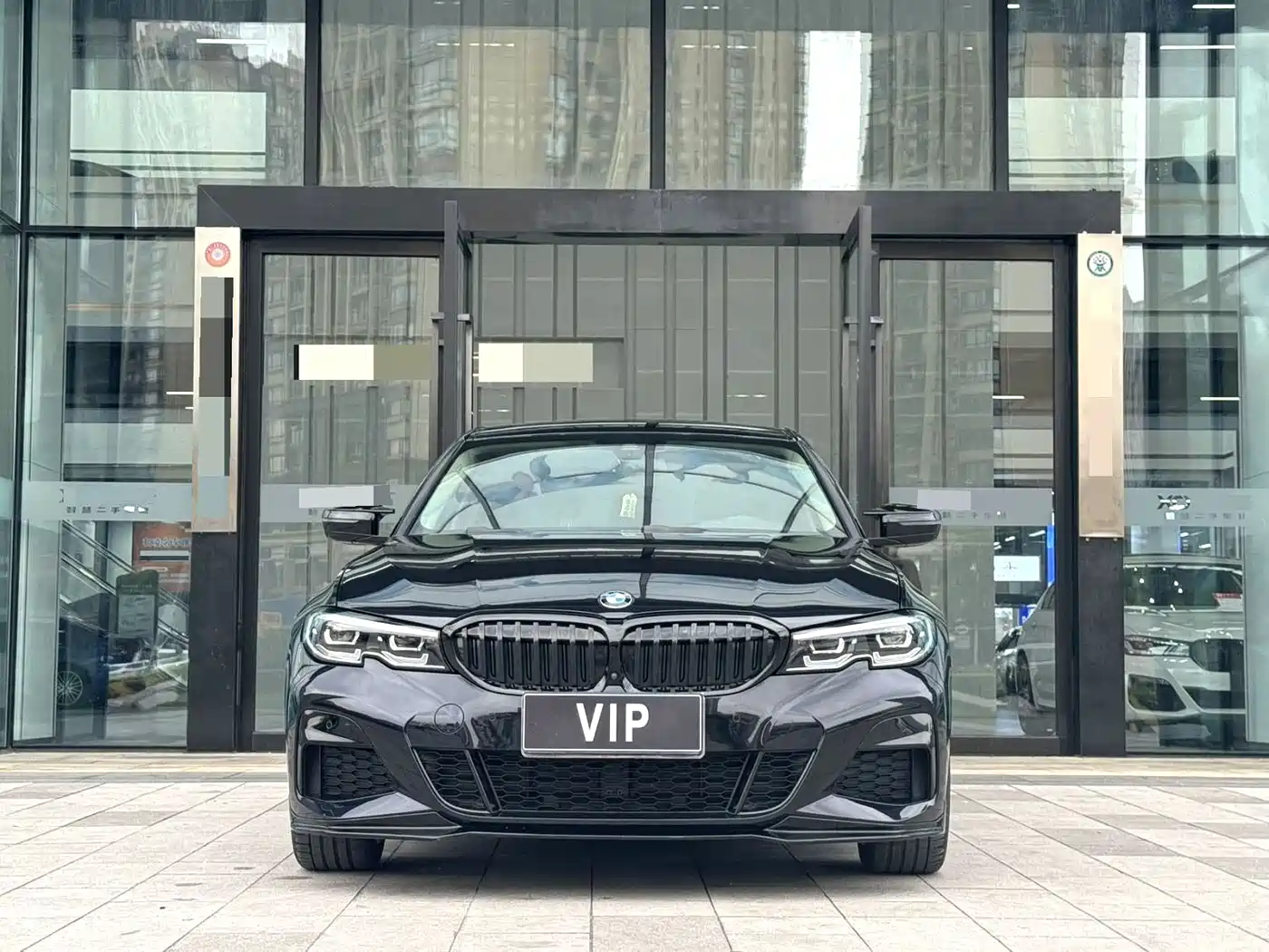 BMW 3 Series 2020 Facelift 325i M Sport Night Edition фото 2