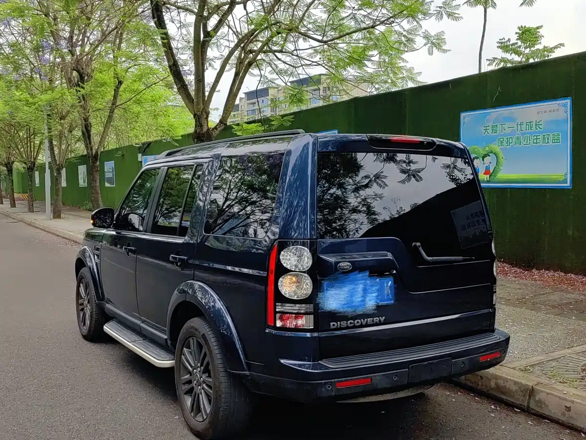 Land Rover Discovery 2016 3.0 SC Gloss Black Collector's Edition HSE фото 15