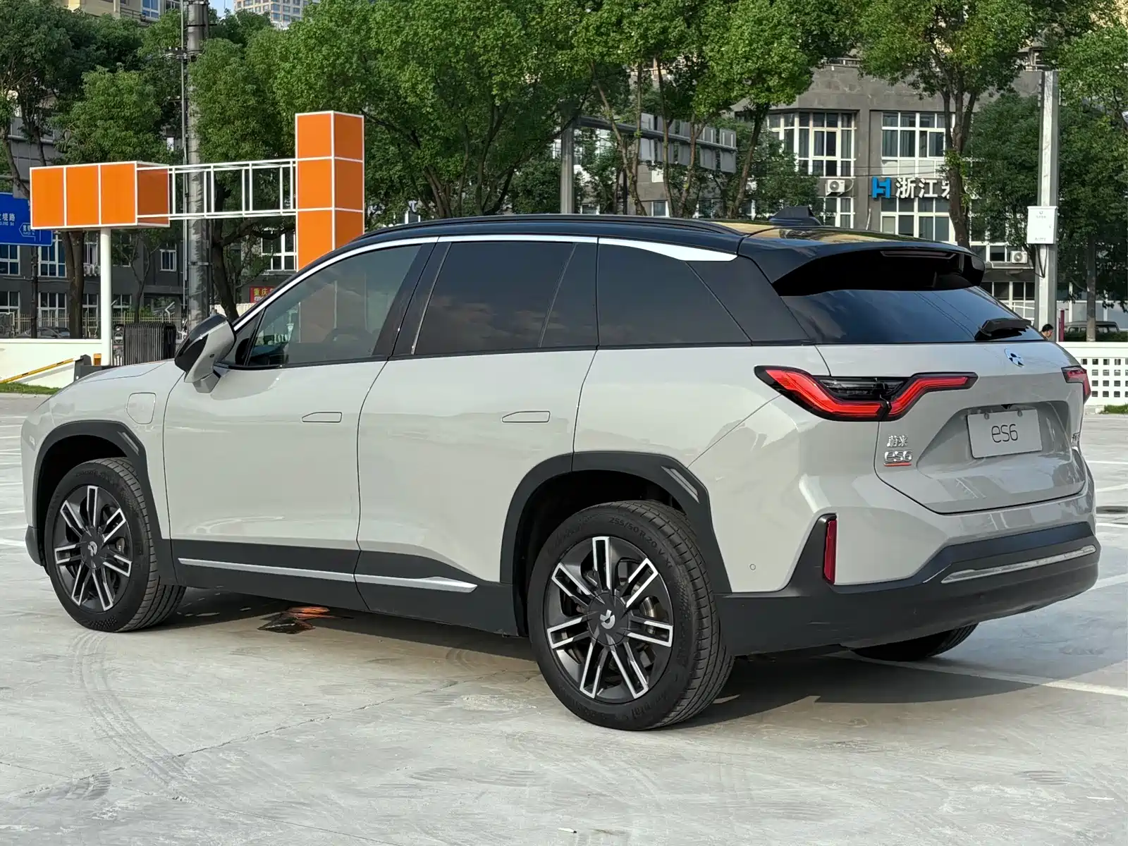 Фото 3 - NIO ES6