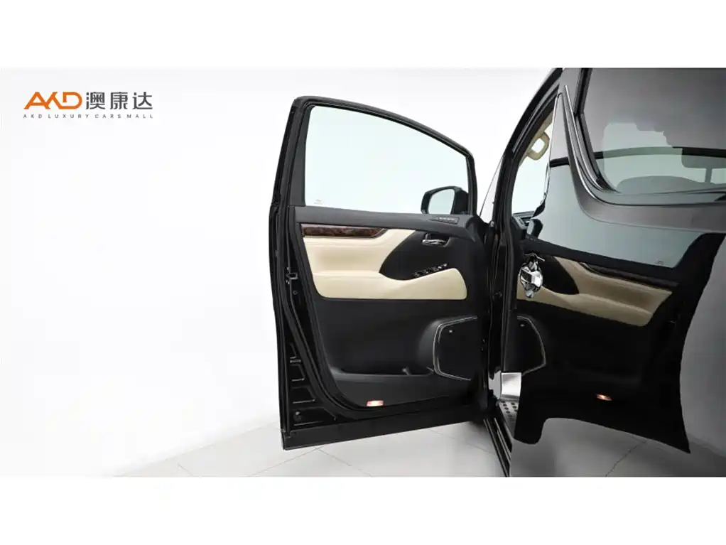 Toyota Alphard 2020 Hybrid 2.5L Luxury Edition фото 11