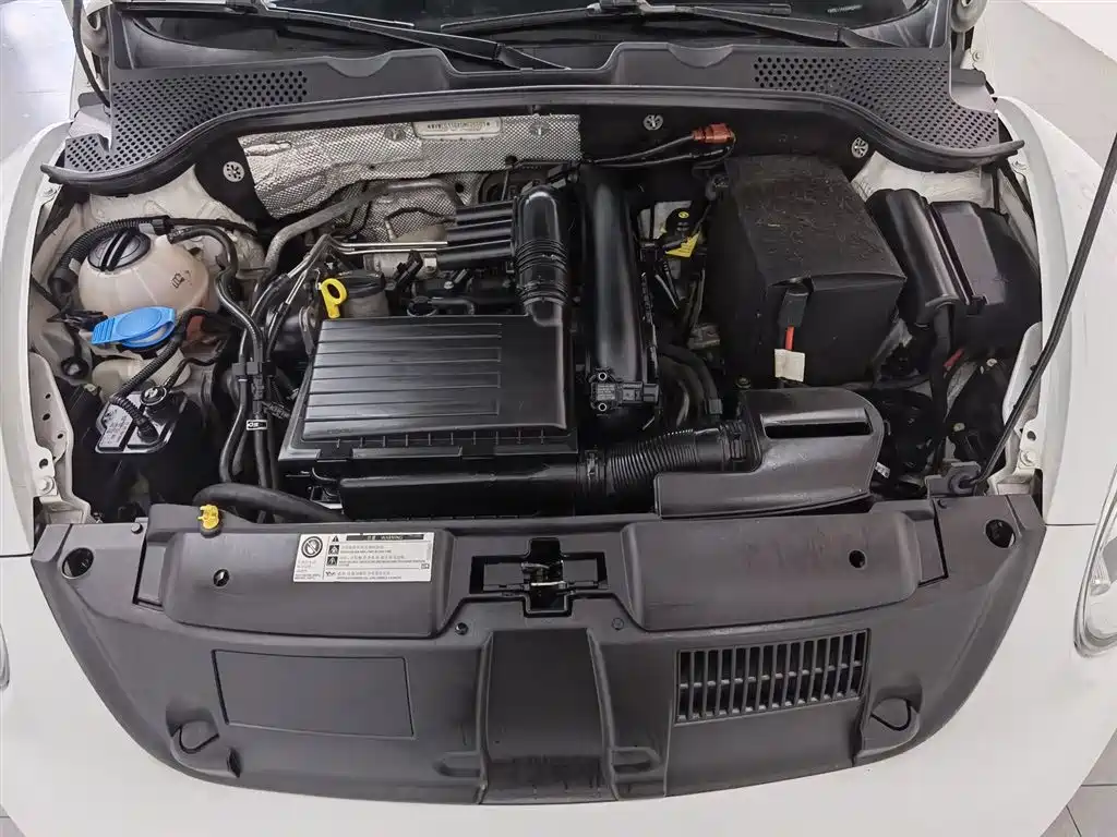 Volkswagen Beetle 2015 180TSI фото 6