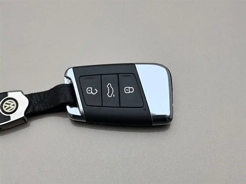 Volkswagen Passat 2019 Model 380TSI Luxury Edition China VI фото 19