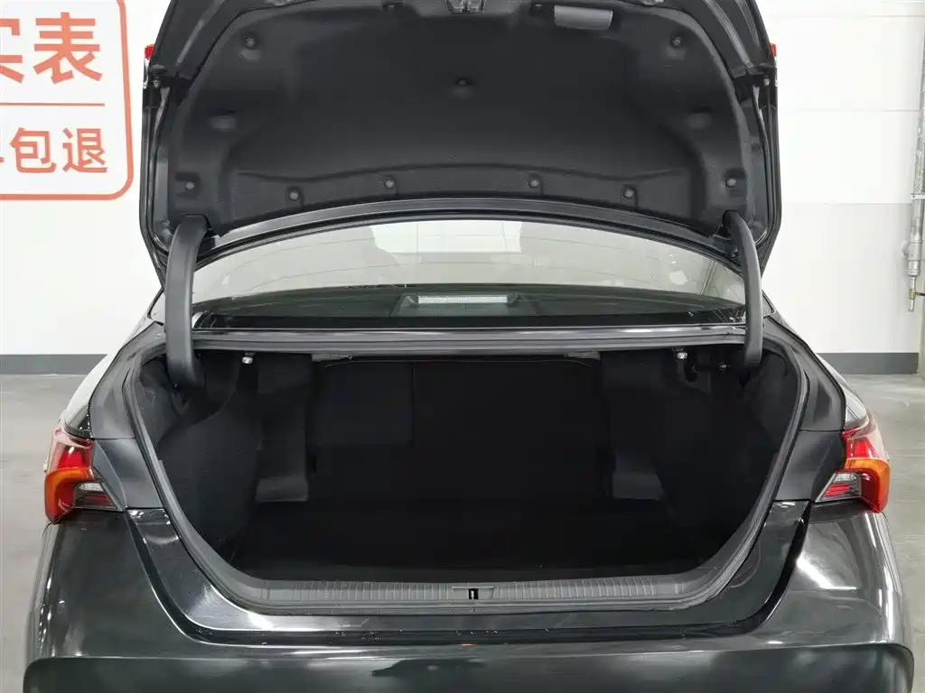 Toyota Avalon 2019 2.0L XLE Premium Edition (China VI) фото 16