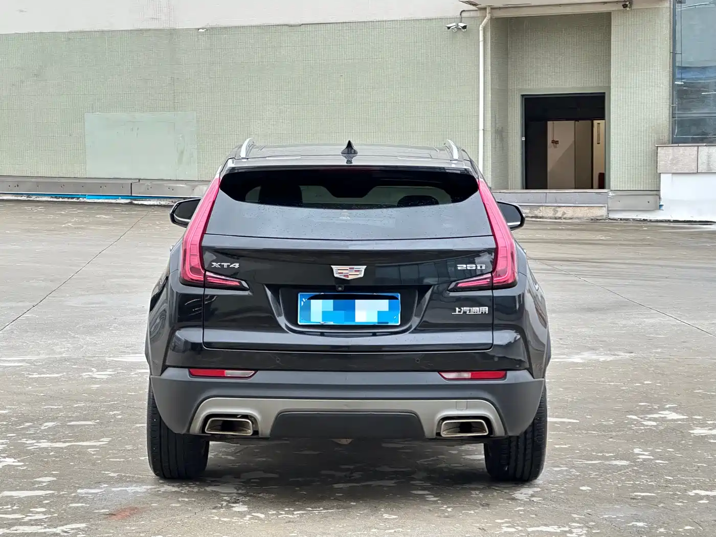 CADILLAC XT4