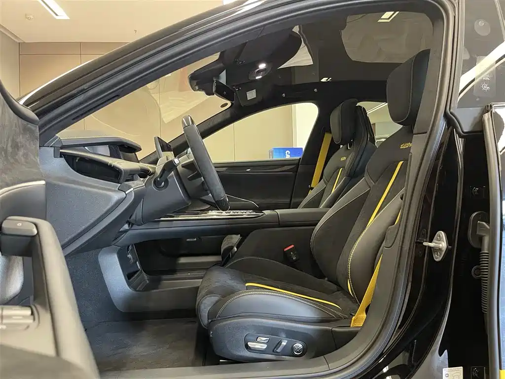 XIAOMI CAR XIAOMI SU7 ULTRA