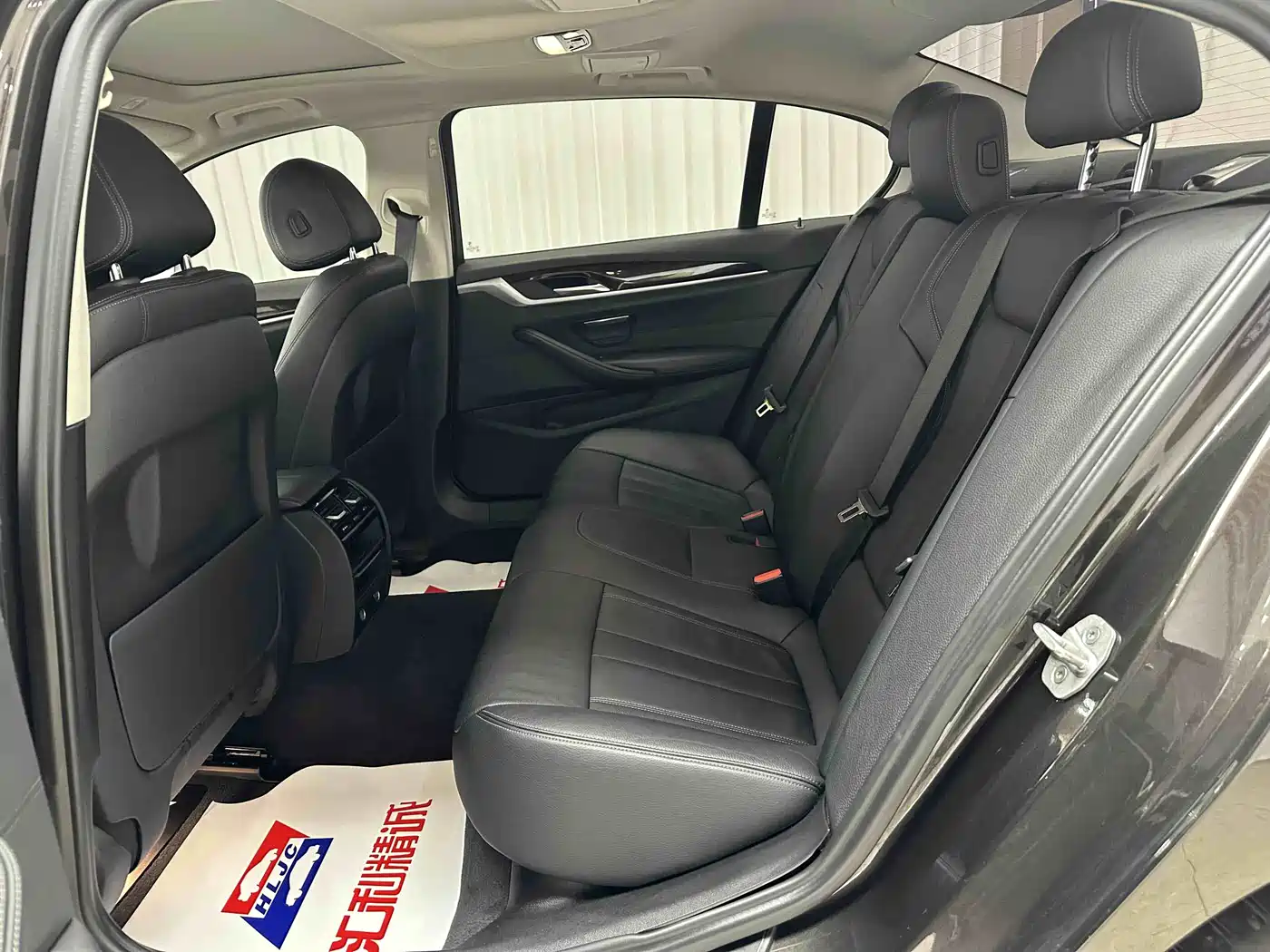 BMW 5 Series 2018 528Li Launch Special Edition фото 9