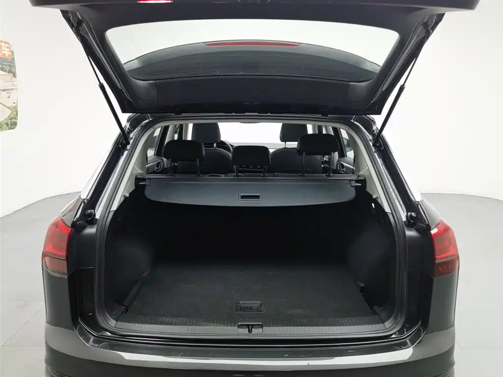 Volkswagen Tayron 2020 330TSI 2WD Luxury Smart Edition фото 16