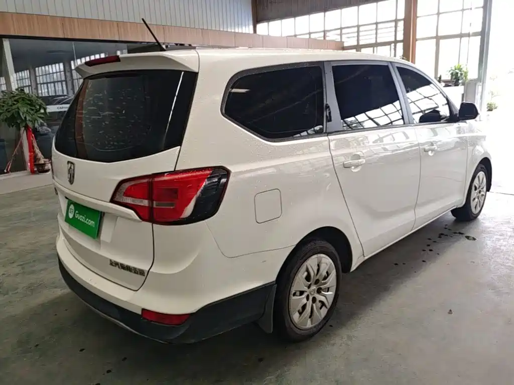 Baojun 730 2021 2019 1.5L Manual Value Edition 7-Seater China VI