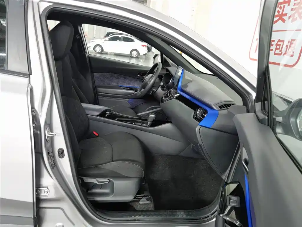 Toyota IZOA 2020 2.0L Yi Xiang Edition фото 23