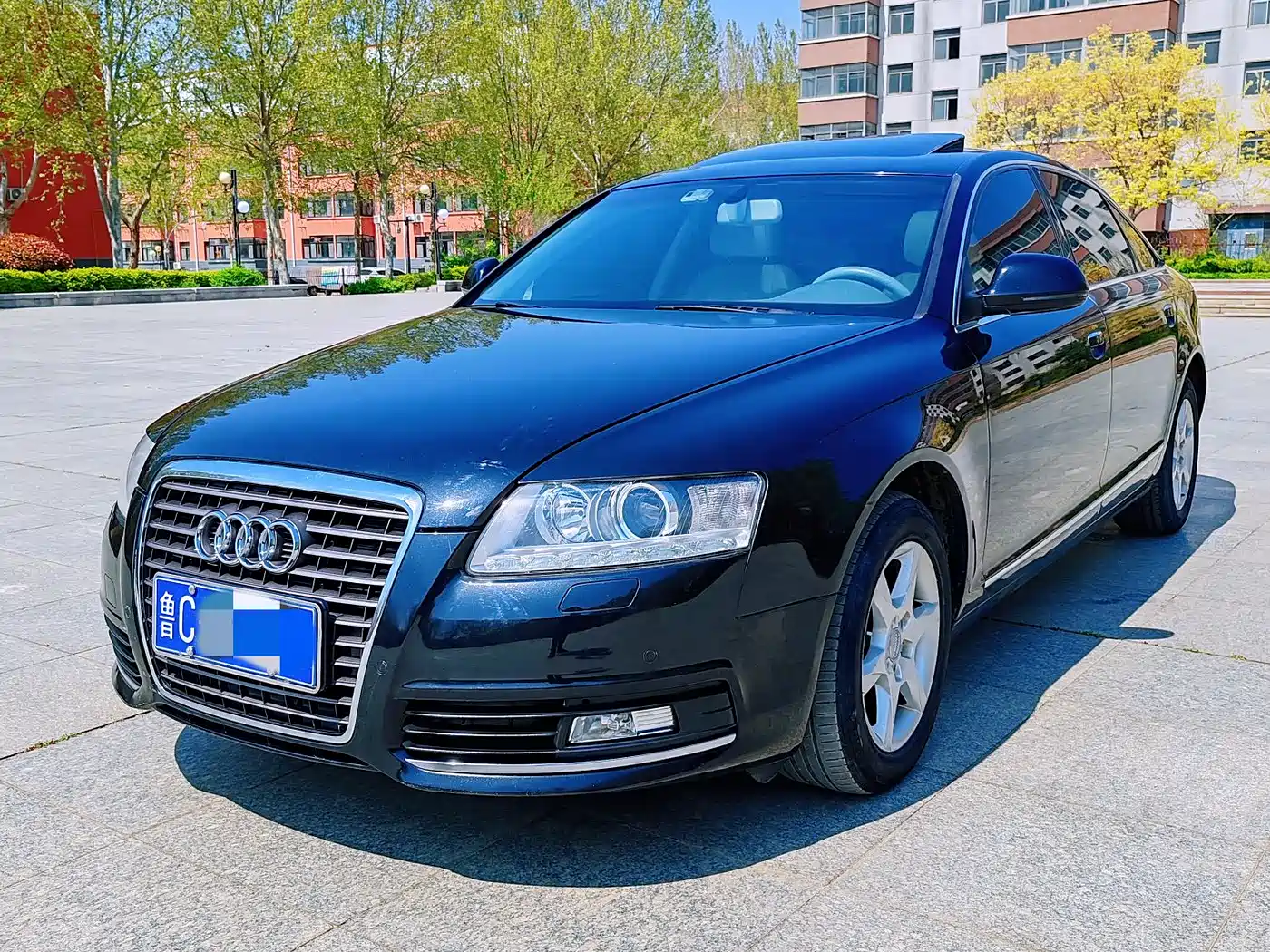 Audi A6L 2010 2.0 TFSI Automatic Standard фото 4