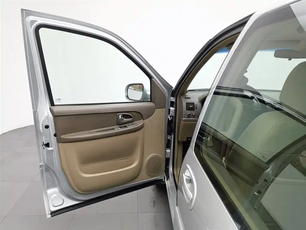 Buick GL8 2014 2.4L Classic Edition фото 8