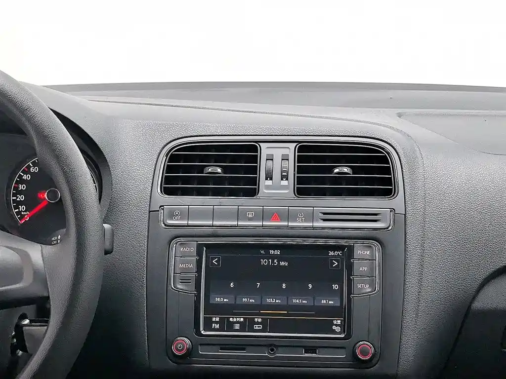 Volkswagen Polo 2018 1.5L Manual Safe Drive фото 12
