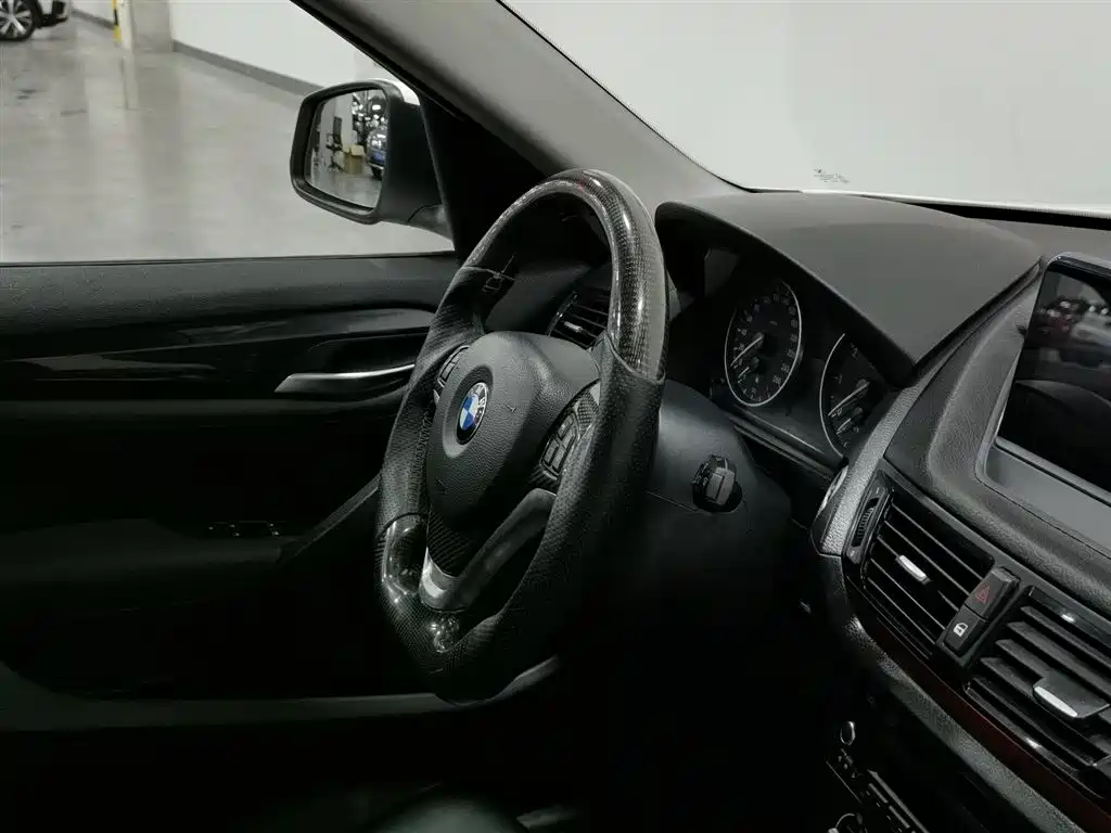 BMW X1 2015 Model sDrive18i Fashion Advanced Edition фото 22