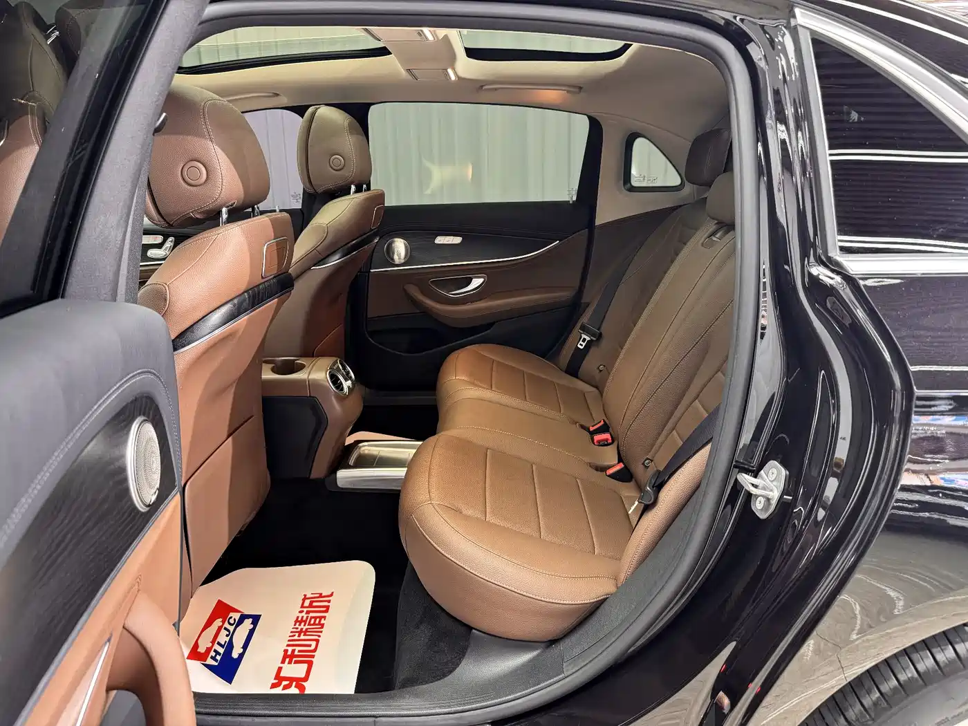 Mercedes-Benz E-Class 2019 E 200 L Sport фото 11
