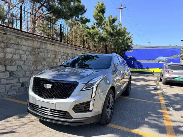 CADILLAC XT5