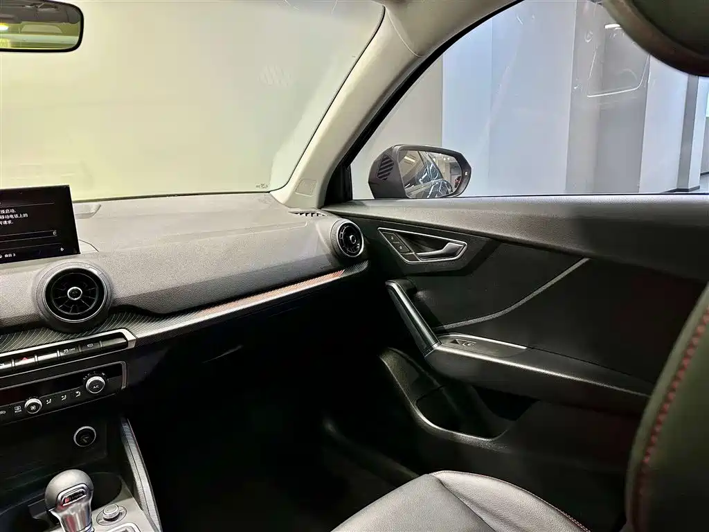 Audi Q2L 2021 Model 35 TFSI Fashion Dynamic фото 25