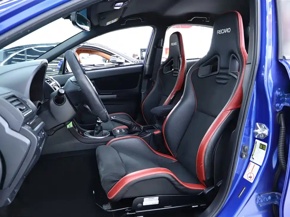 Photo 6 - Subaru Impreza