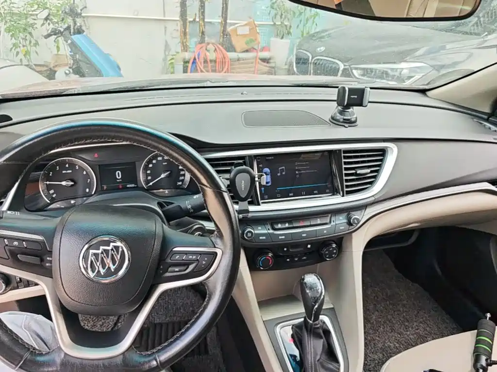 Фото 10 - Buick Excelle