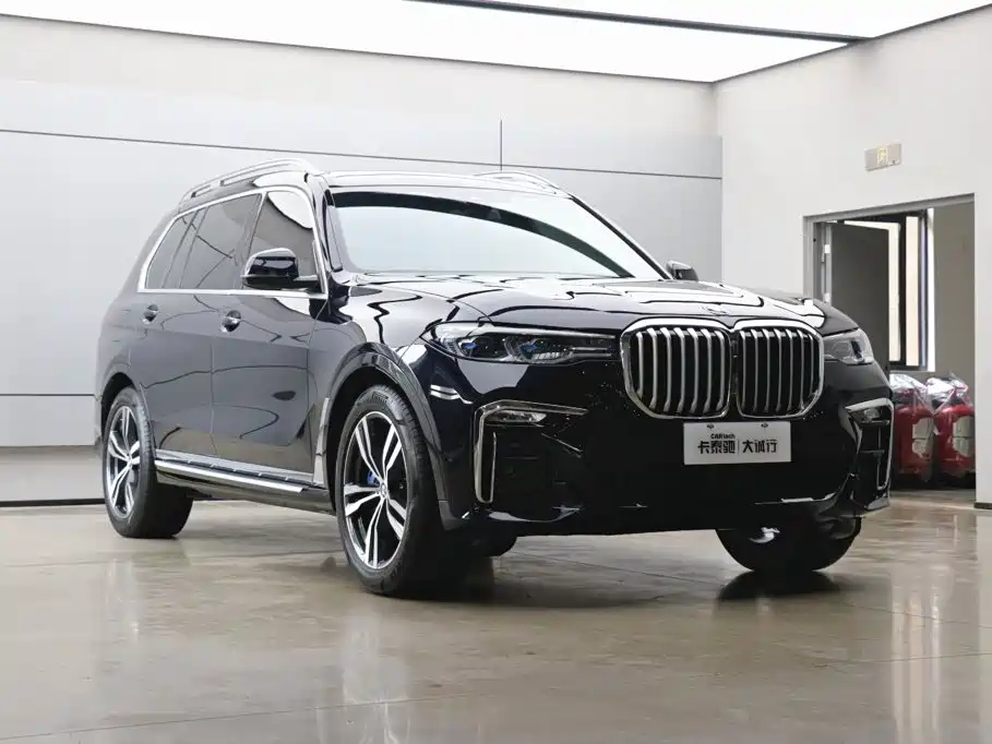 BMW X7 2022 2021 Facelift xDrive40i Premium M Sport Package