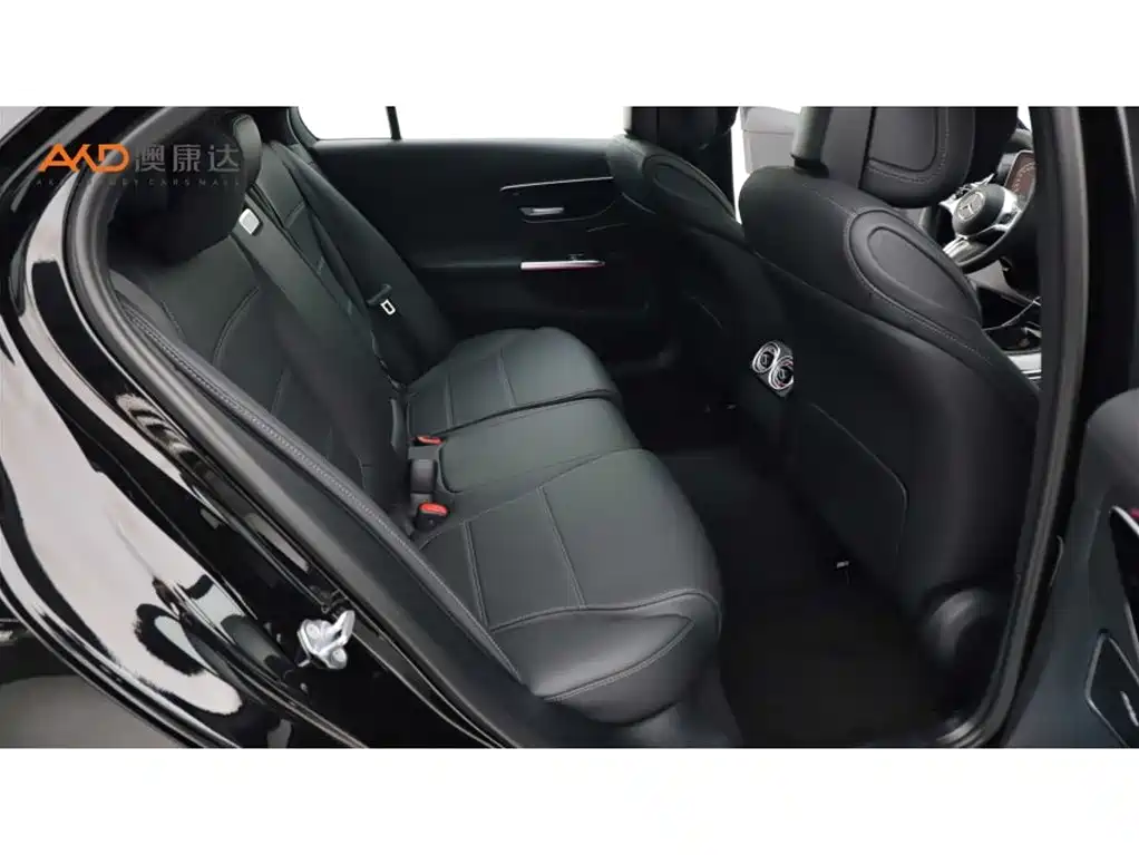 Mercedes-Benz C-Class 2023 Facelift II C 260 L фото 8