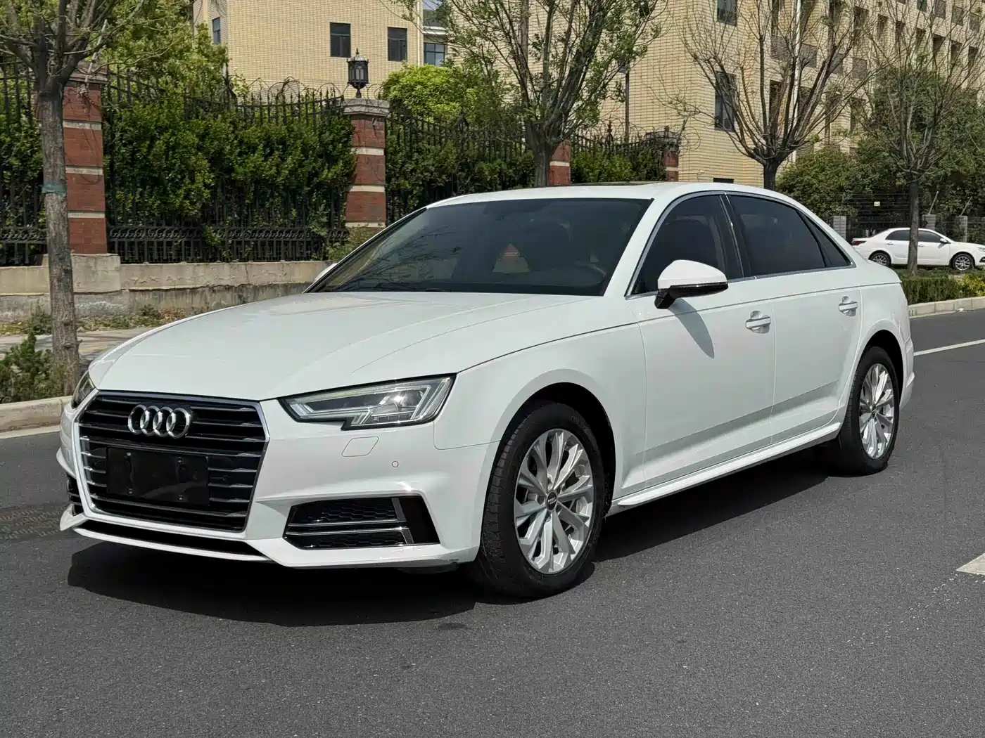 Audi A4L 2019 40 TFSI Progressive (China VI)