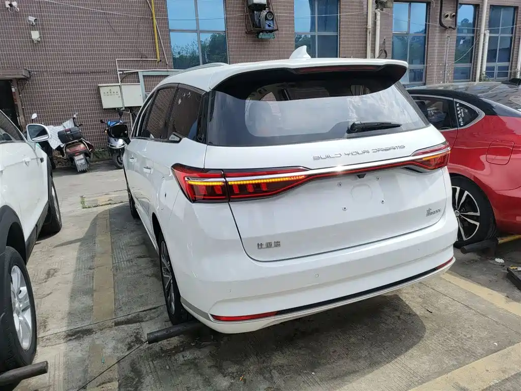 BYD Song MAX 2021 Upgrade 1.5T Automatic Luxury Edition 7-Seater фото 22