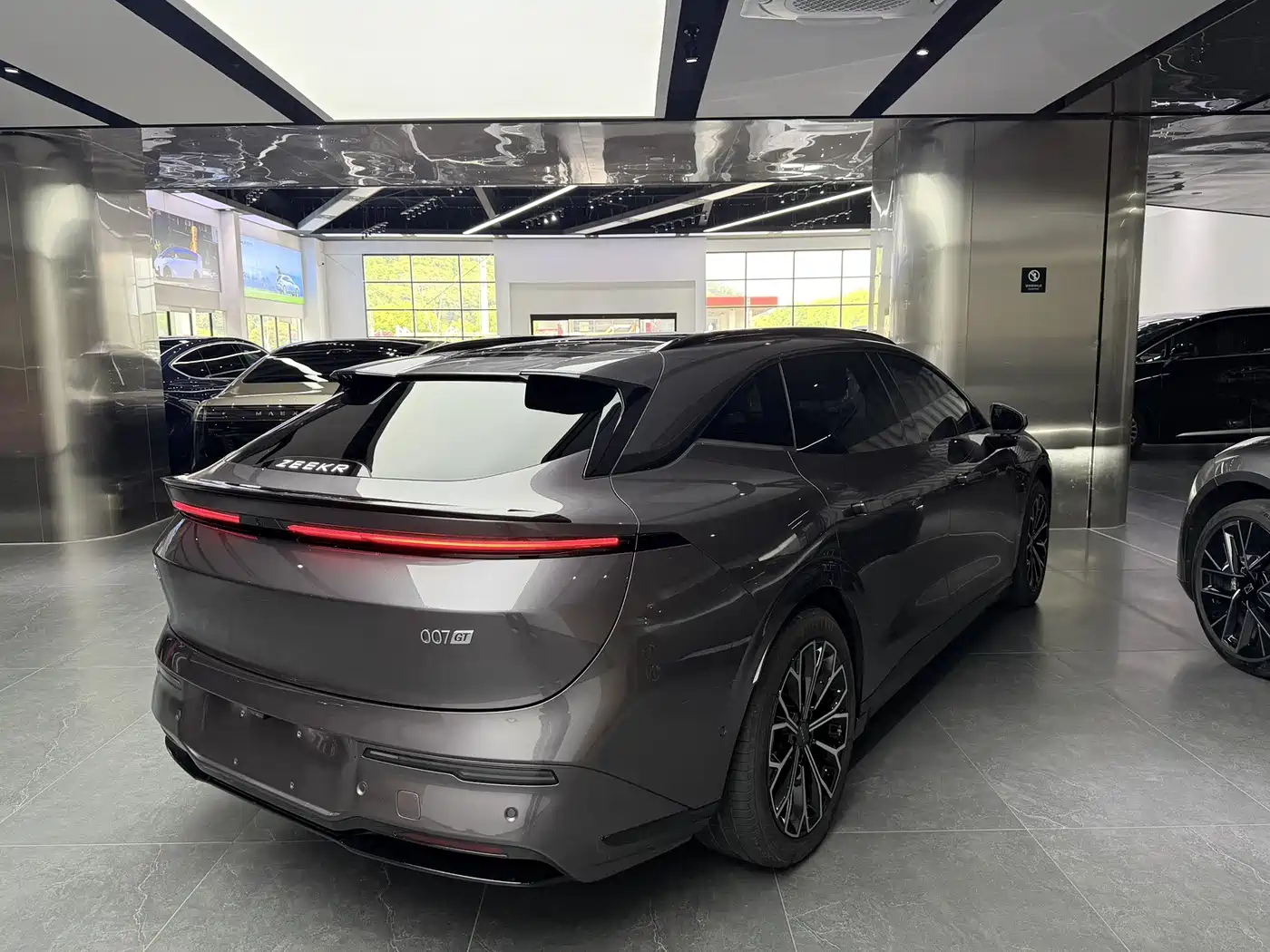 ZEEKR EXTREME KRYPTON 007GT