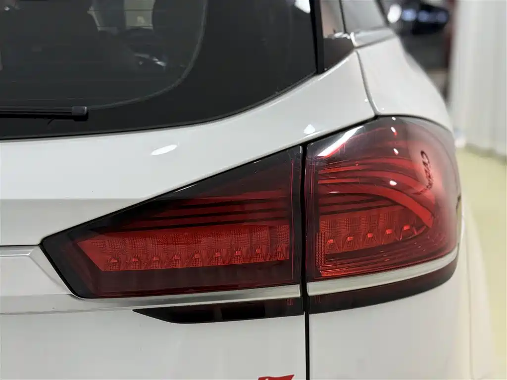 GEELY AUTOMOBILE BOYUE