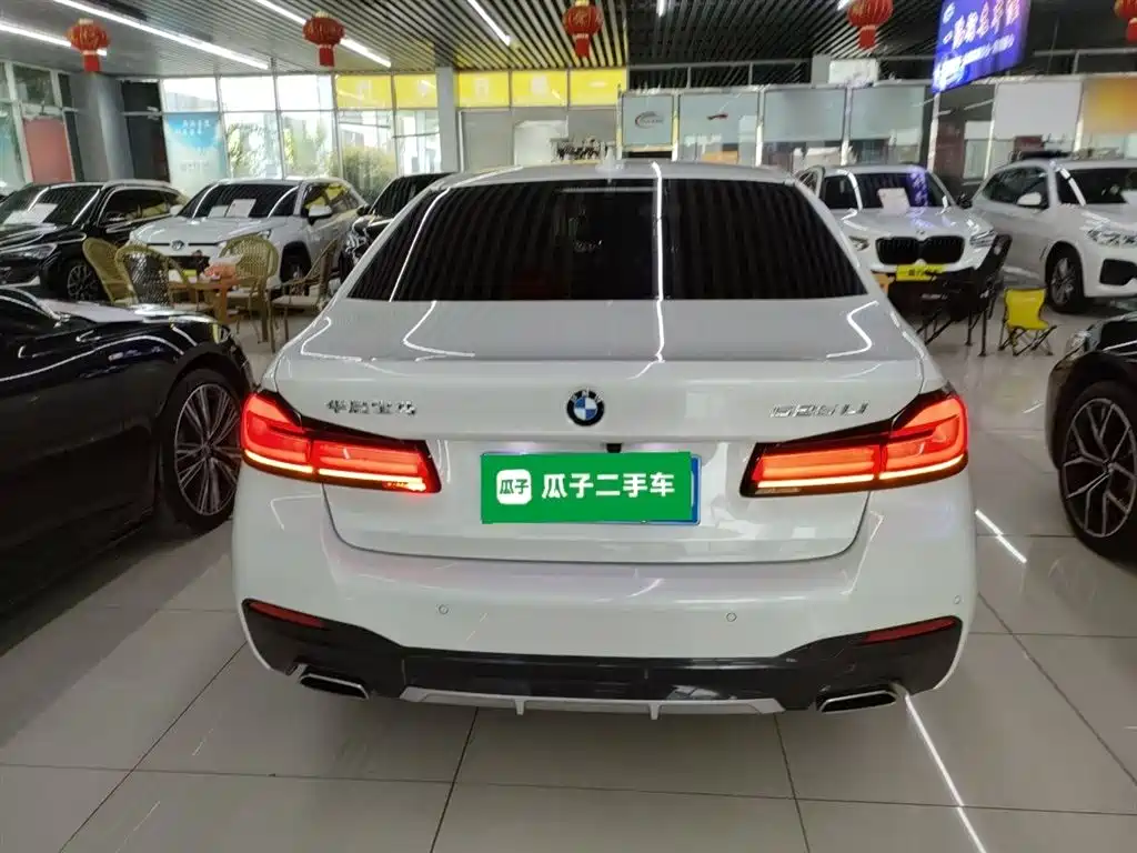 BMW 5 Series 2022 525Li M Sport Package фото 4
