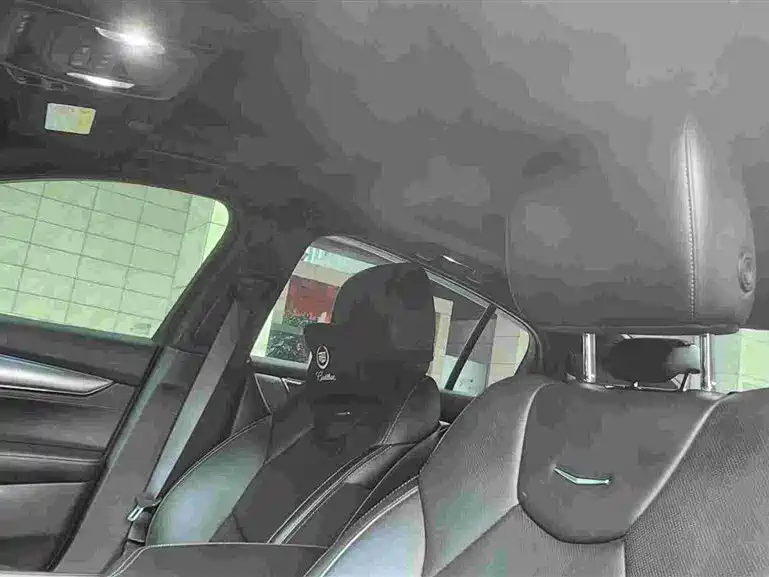 Фото 9 - Cadillac CT5