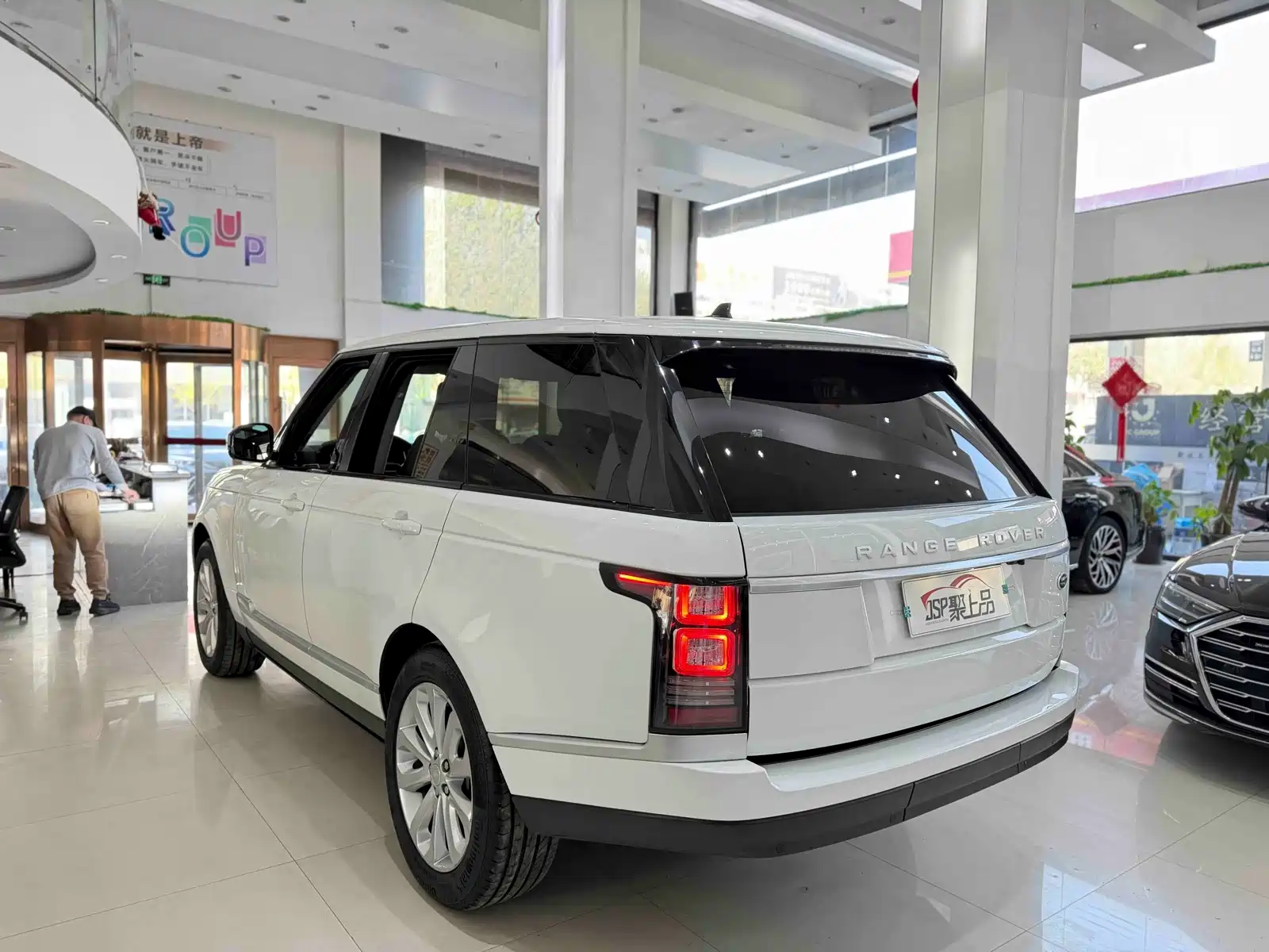Фото 13 - Land Rover Range Rover