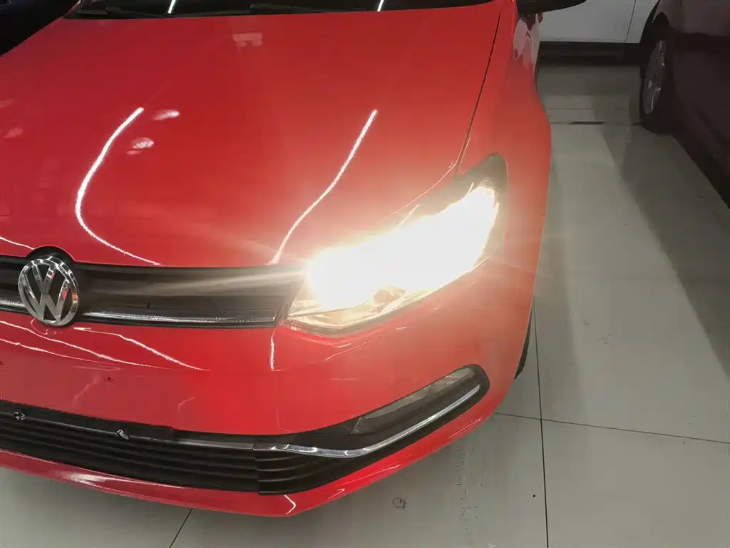 Volkswagen Polo 2016 1.6L Automatic Comfort фото 18