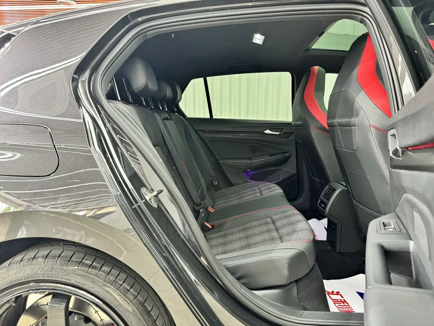 Volkswagen Golf GTI 2023 380TSI DSG GTI фото 21