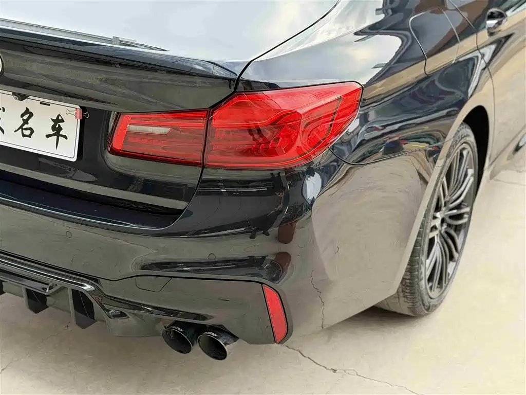BMW 5 Series 2019 530Li Premium M Sport Package фото 21