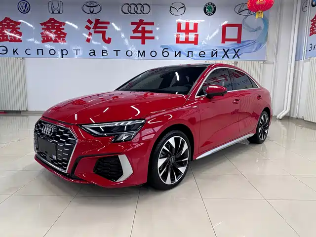 Audi A3 A3L Limousine 35 TFSI, Стиль Спорт