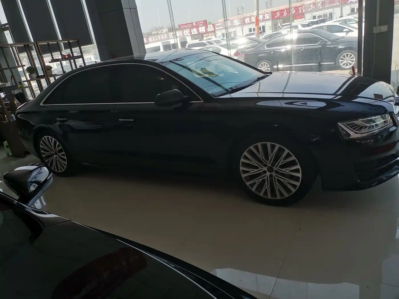 Audi A8 2017 A8L 45 TFSI quattro Excellence Pioneer Edition фото 4