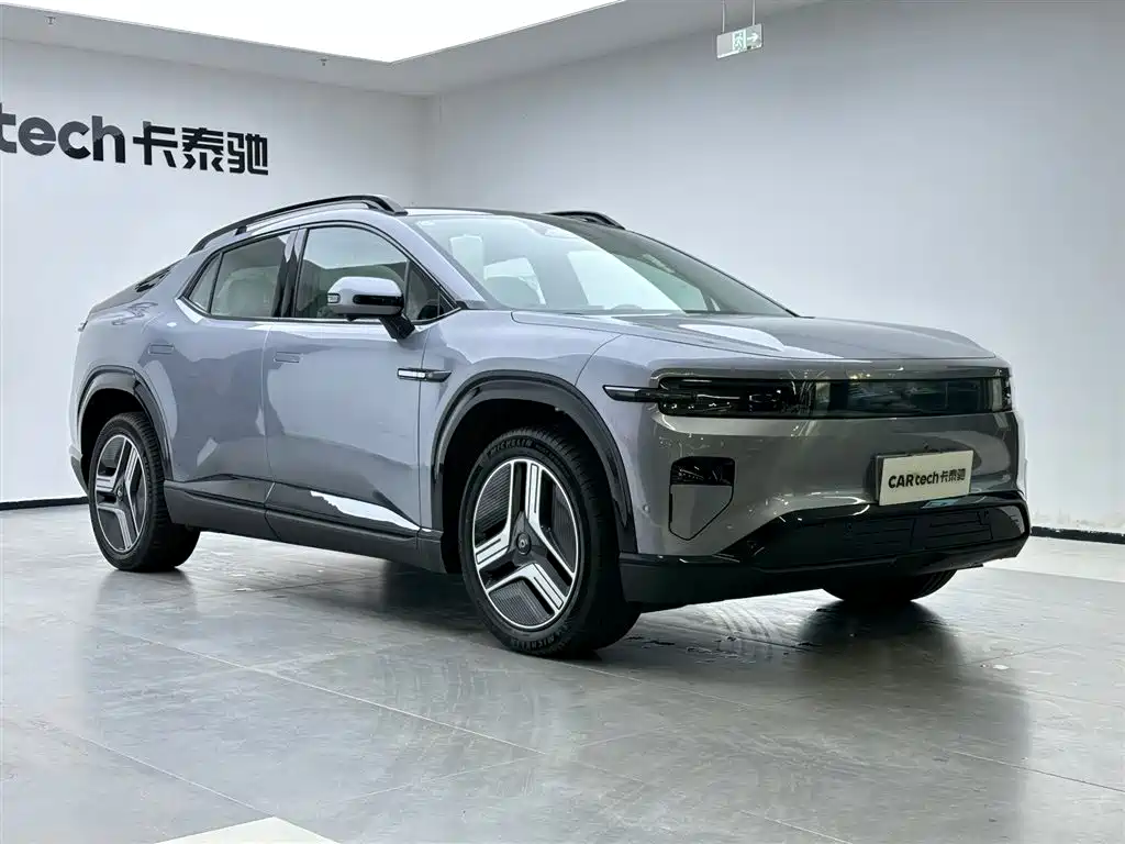 CHANGAN E07