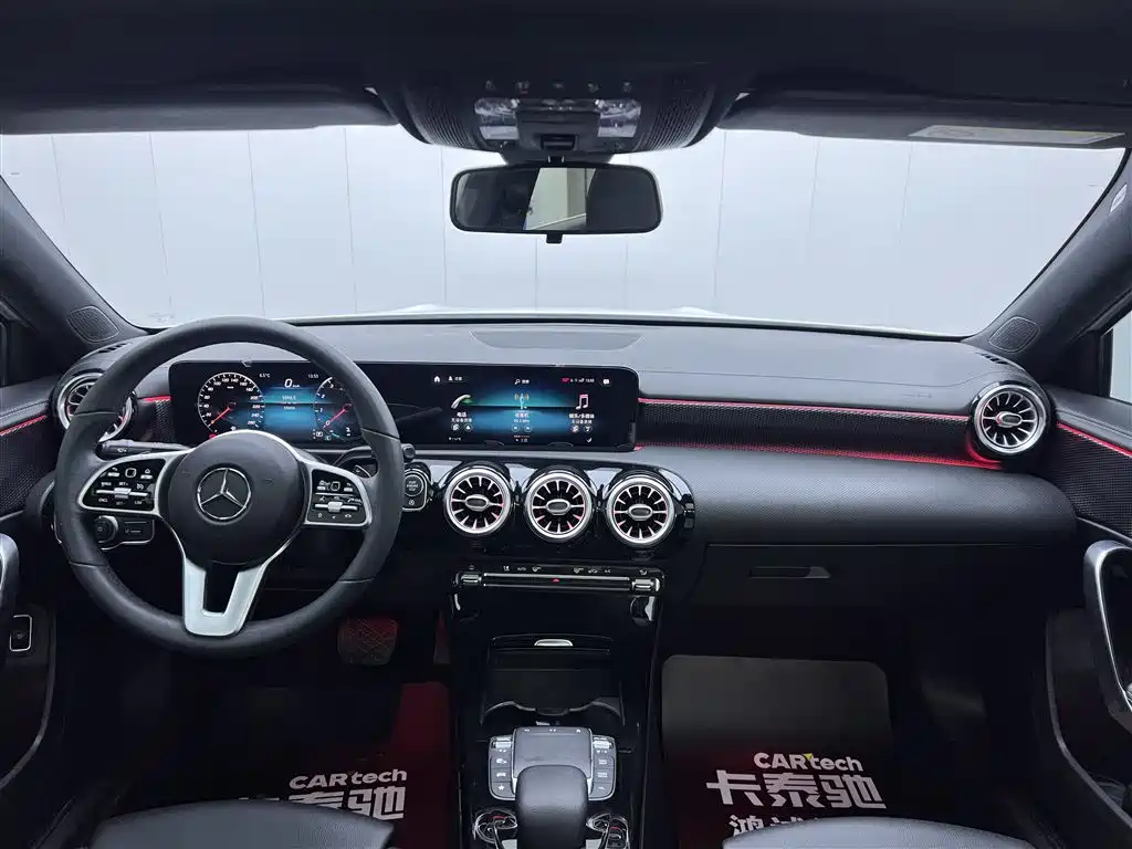 Mercedes-Benz A-Class 2020 A 200 L Sport Sedan фото 14