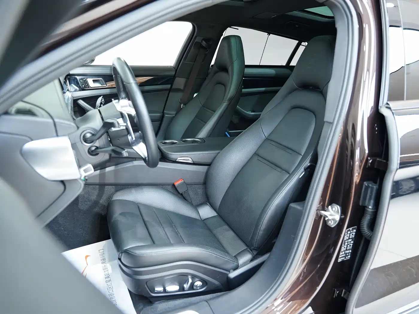 Porsche Panamera 2017 Panamera Executive Long Wheelbase 3.0T фото 20