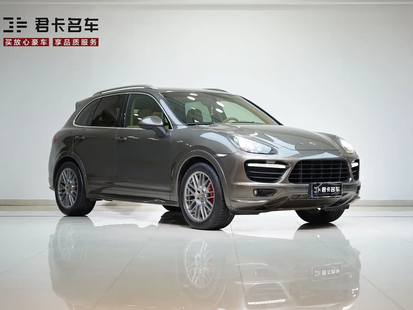 Porsche Cayenne 2012 Cayenne GTS 4.8L фото 3