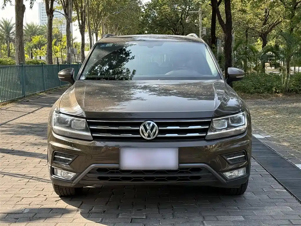 Volkswagen Tiguan L 2017 330TSI Automatic 2WD Luxury Edition фото 21