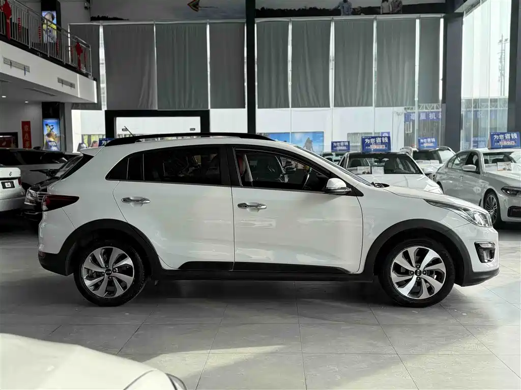 KIA KX CROSS