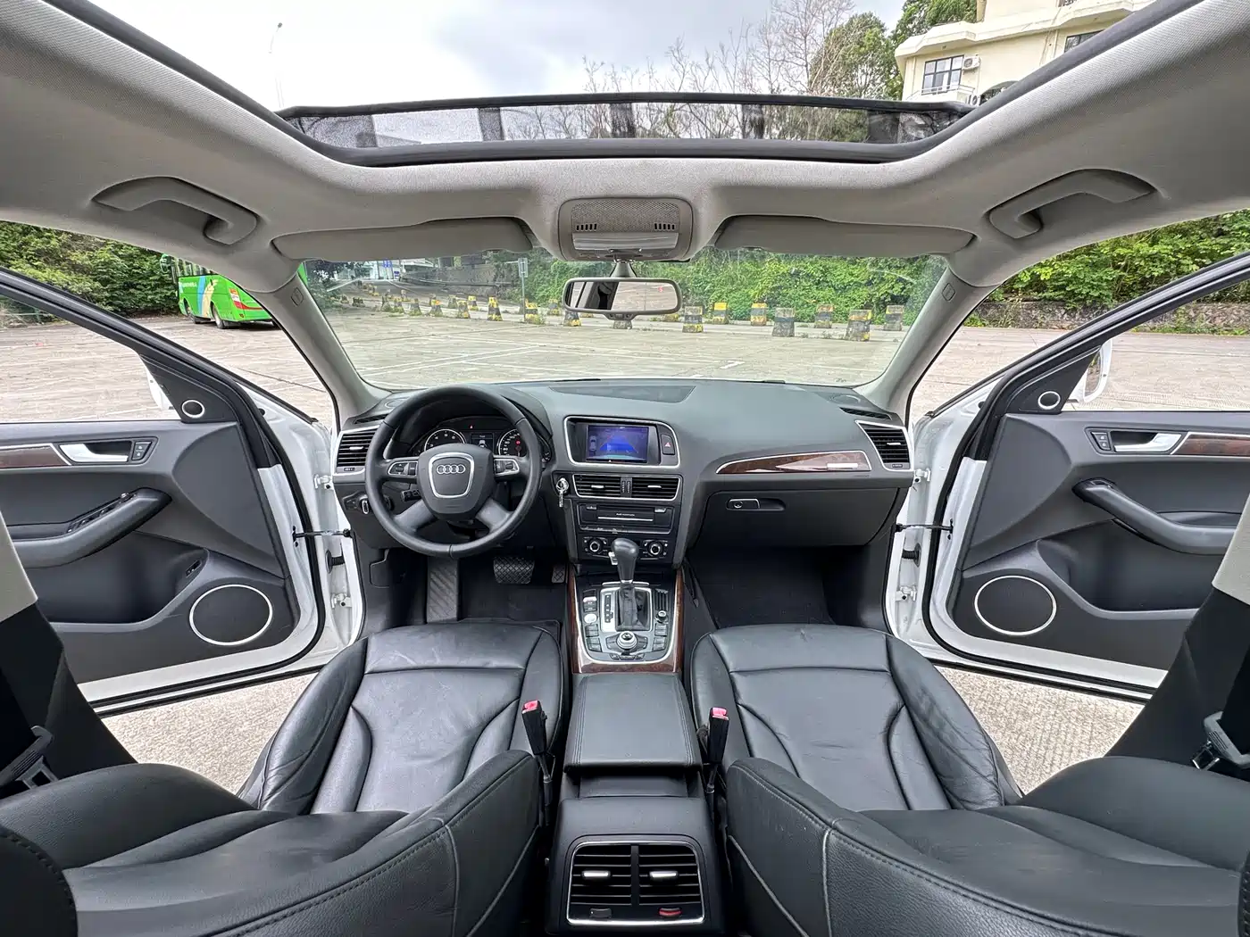 Audi Q5 2012 2.0TFSI Comfort фото 8