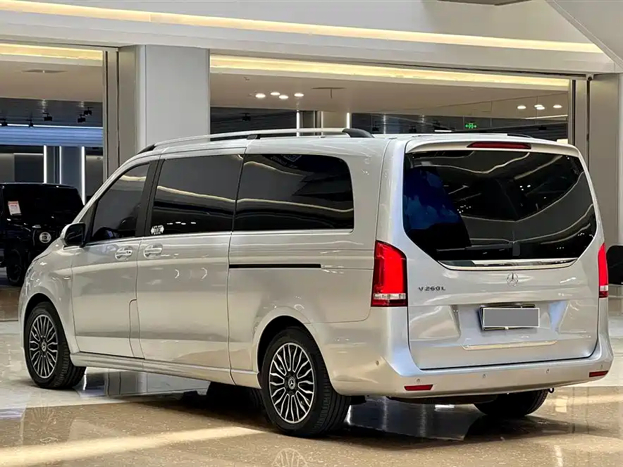 Mercedes-Benz V-Class 2018 V 260 L Premium Long Version China V фото 2