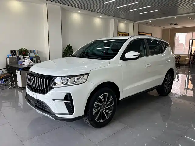 Geely Emgrand X6 2022